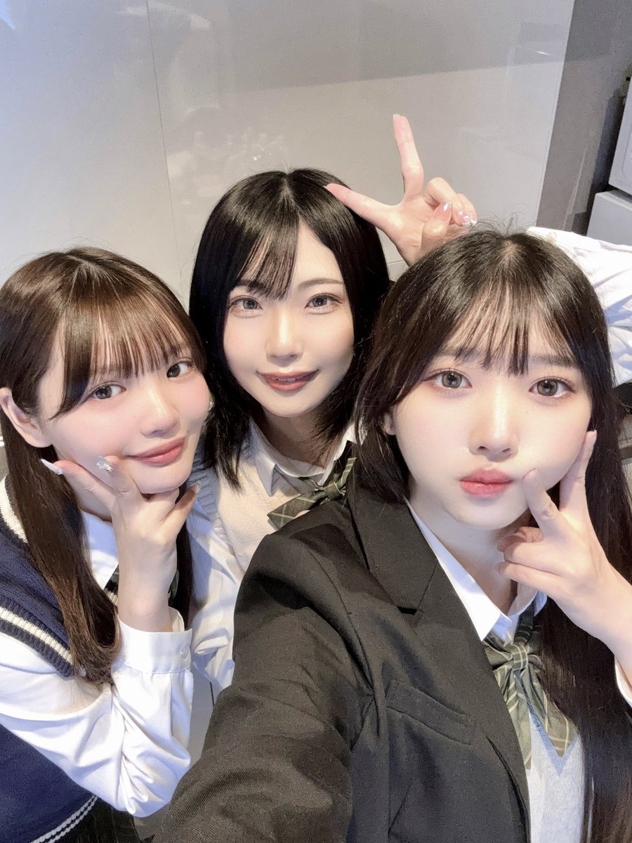 hikari1207t's tweet photo. めるひまひか🤍 https://t.co/hNvJcqvR2q
