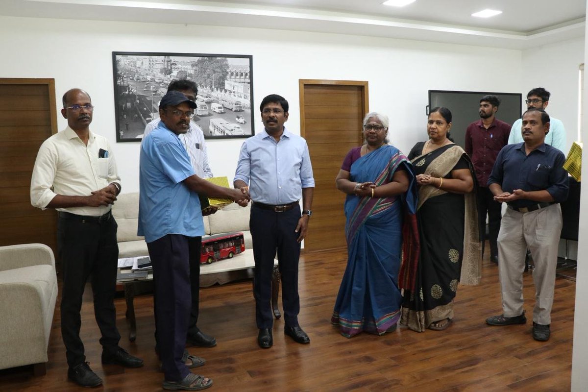 MtcChennai's tweet photo. @CMOTamilnadu @arasubus @TNDIPRNEWS (2/2)
#MTCChennai | #MTC4Chennai | #ChennaiBus | #MTCBus | #Chennai | #NammaChennai | #NammaBus | #DigitalTicketing | #ETMTicket
@CMOTamilnadu | @TamilanParthib1 | @arasubus | @TNDIPRNEWS https://t.co/m8SnsqTGwY