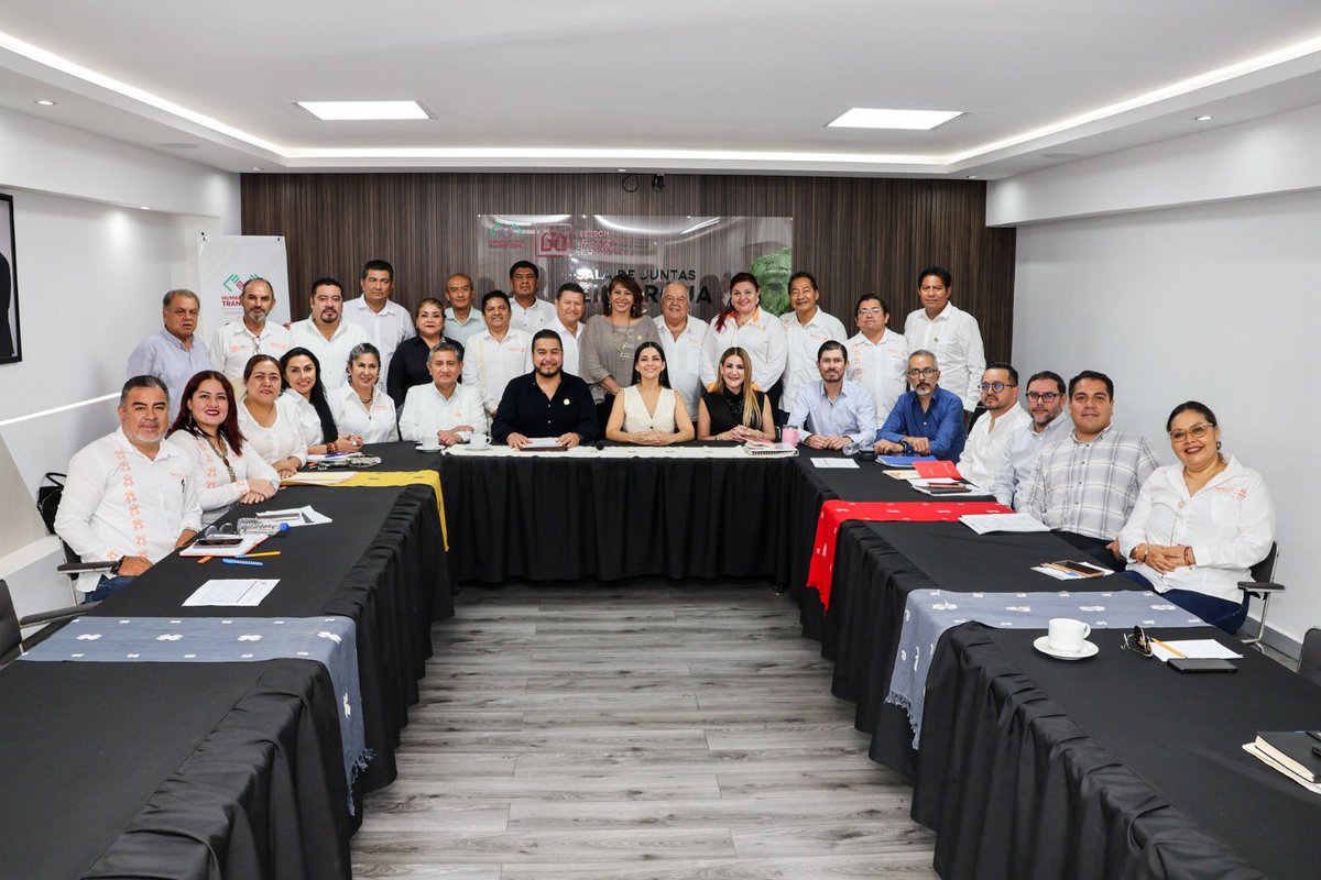 SECC40CHIAPAS's tweet photo. Sección 40 del SNTE e ISSTECH fortalecen el diálogo en favor de la seguridad social del magisterio

#Sección40 #SNTE #ISSTECH #SeguridadSocial #UnidadYCompromiso https://t.co/U6RJgGkkRB