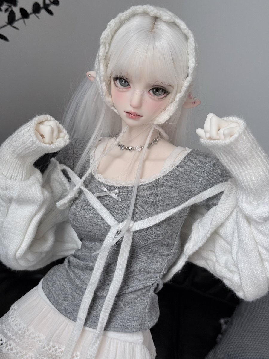 _dana_bjd's tweet photo. TBdoll糖贝朵儿 BJD  少女心&甜酷公式 의상 판매

7/10(금) 중국시간 오후 8시 오픈 

☑️사이즈 : SD, SD큰여아
☑️호환 사이즈 
1️⃣SD : SD16, 62여아. 허리둘레 18cm 이내
➡️바디 : FANFF62麻豆2.0, 珊瑚礁62 圆润体

2️⃣SD큰여아 : 68-71큰여아, wld68남아, dz73남아. 허리둘레 20.6 이내
➡️바디 : impl68超模体, 珊瑚礁68少女体, dz71雪狐体, wld68, dz73남아

☑️판매 품목(색상) 및 가격
1️⃣미디 스커트(3종) 68元
2️⃣긴소매 레이스 티셔츠(4종) 52元
3️⃣레이스 원피스(4종) 58元
4️⃣도트 미디 니트 스커트(4종) 68元
5️⃣긴소매 도트 레이어드 티셔츠(2종) 78元
6️⃣니트 가디건(4종) 68元
7️⃣홀터넥 탑(2종) 49元
8️⃣레그워머 A(4종) 33元
9️⃣레그워머 B(4종) 18元
🔟헤드 악세사리A,B,C(3종) 28元
1️⃣1️⃣탈착식 칼라(1종) 30元

☑️혜택
1️⃣100元 이상 구매 : 무료배송(중국국내)
2️⃣200元 이상 구매 : 8元 할인
3️⃣300元/400元 각 15元/20元  할인
☑️7/31일 마감 후 90일 소요

1️⃣ ⬇️⬇️
https://t.co/86LSzYYyCA 

2️⃣-4️⃣ ⬇️⬇️
https://t.co/oQk0t5Ou2r 

5️⃣ ⬇️⬇️
https://t.co/C7vS501tBe 

6️⃣-7️⃣ ⬇️⬇️
https://t.co/zmRCsD1NAH 

8️⃣-1️⃣1️⃣ ⬇️⬇️
https://t.co/774mgnoYCW
