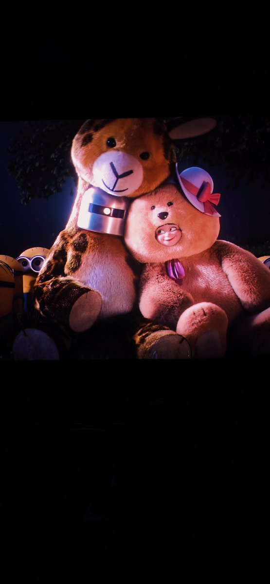 mocchaue's tweet photo. Ir a ver los minions por nuestro segundo aniversario con mi novio fue la cosa más bella, porque viendo los minions me pidio qué fuera su novia porque sabe que los amo ❤️‍🩹 https://t.co/fOByyRes3b