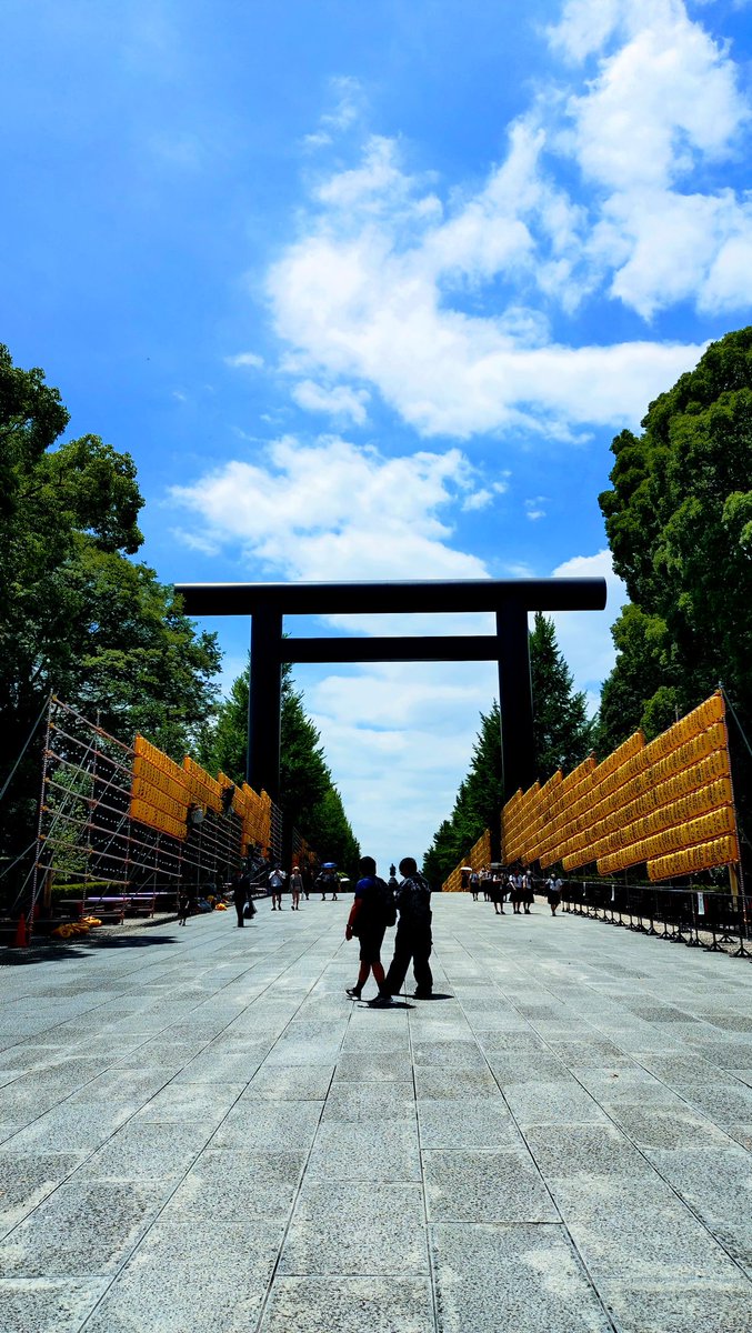aeneus820's tweet photo. 昨日は靖国神社へ参拝。
祖母が先日享年102歳で逝去。大正から令和まで生きた祖母を誇りに思います。
ありがとう御座いました。
#おばあちゃん #ありがとう https://t.co/tssKJbpHfA