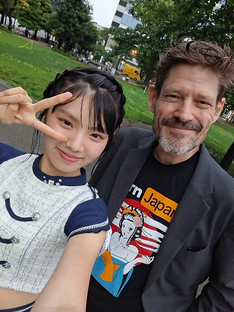 jremamu's tweet photo. 2026年6日27日♡東京
.
.
🥰 ひまたんと僕は会うたびに本当に楽しいんだよ！💓💓 ひまたんは本当にすごいんだよ！🐰✨️✨️
.
.
🎀 Model: ひまたん (と僕！🫰😎🖤)
📸 Photographer: ひまたん! (😮💞💕)
.
@himari_marugami  #丸上ひまり 
@CHEERUP_Pro  #CHEERFUL https://t.co/5RPfQKMm7r