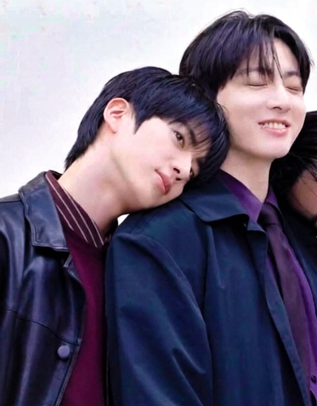 jinkooluvclub's tweet photo. cuties :( https://t.co/FP1HutHKol