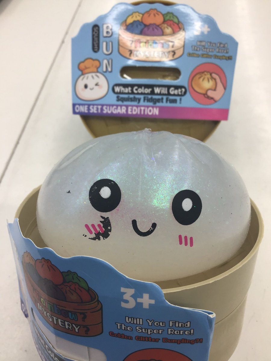 rollyooi's tweet photo. 前回即完売したシークレットタイプのスクイーズ　再入荷しました！レジ横雑貨売り場にて販売中です！#ローリィ大井町店　#スクイーズ https://t.co/NkEdzOk9fS
