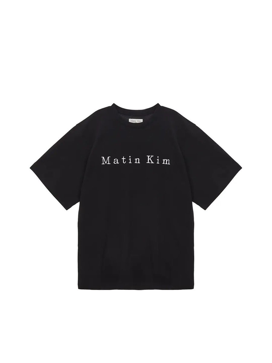 llolnn's tweet photo. เสื้อยืด MATIN EMBROIDERY LOGO TOP สีดำ ใหม่ ป้ายห้อย แท้💯
ฟรีไซส์ อก 46 ยาว 28 
ราคาเต็ม 1990 บาท ส่งต่อ 800 บ
#ส่งต่อเสื้อผ้ามือสองราคาถูก #ส่งต่อเสื้อผ้า #martinkim #พรีเกาหลี #ส่งต่อmartinkim #ส่งต่อstylist #ส่งต่อเสื้อผ้ามือสอง https://t.co/hWwANM3Nss