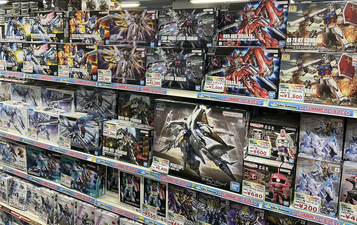 オススメ品情報！】 ガンプラ各種お安くなっております！ゴッド