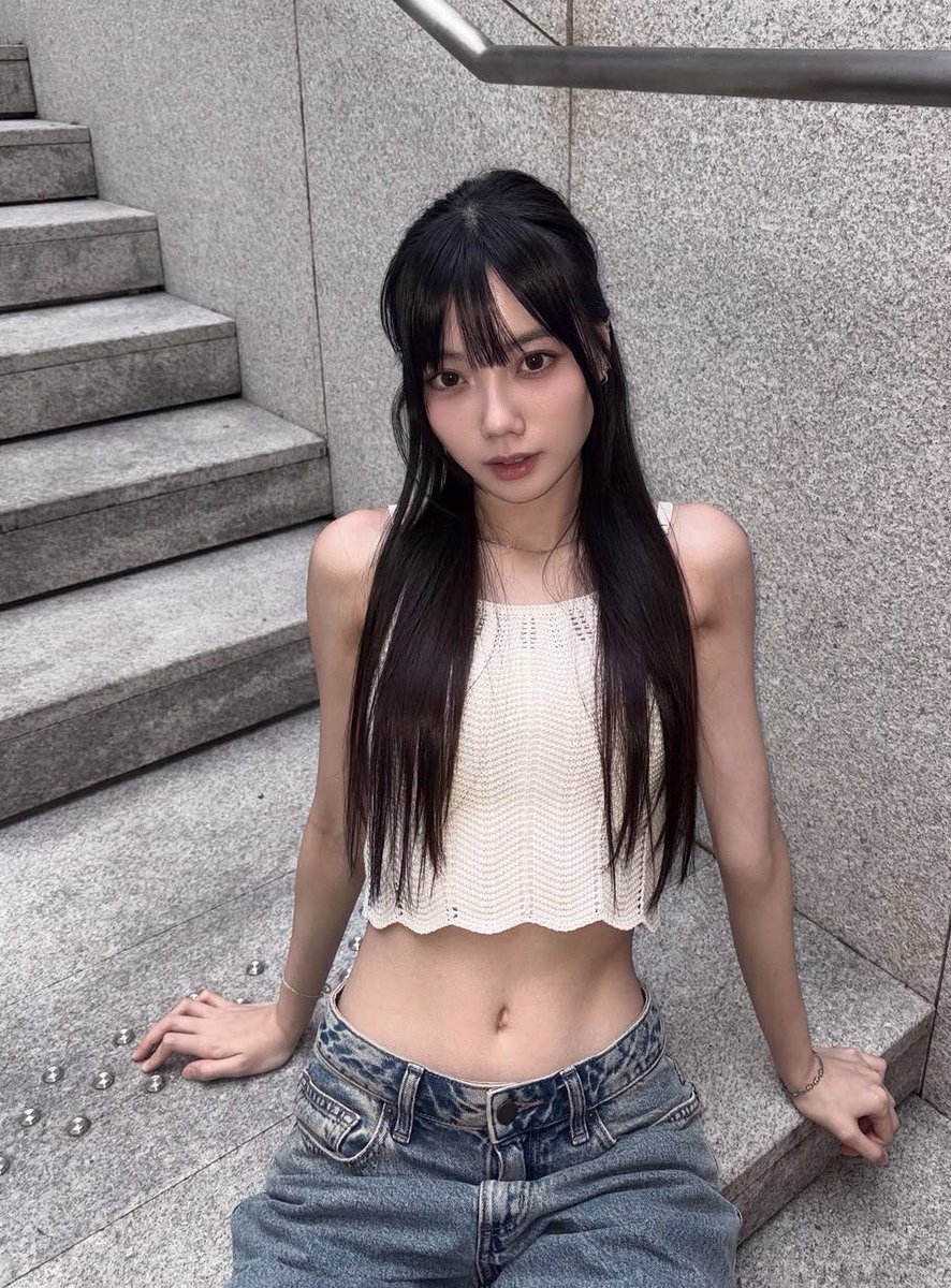 DllmOn9x's tweet photo. 屌你條腰正撚到
#港女 #淫 https://t.co/1WJnNyA6kq