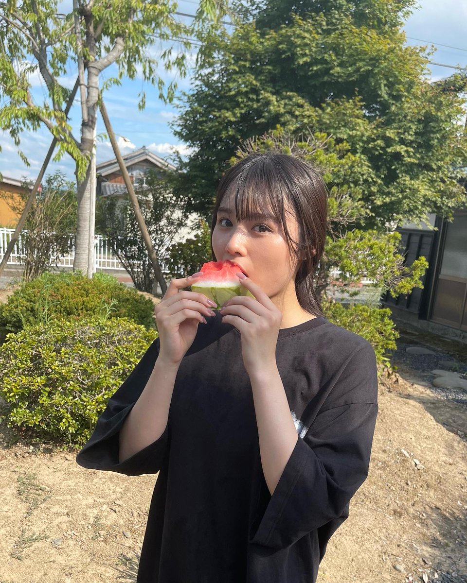 sexyavcommando's tweet photo. 何か食べてる豊島心桜ちゃん、可愛いな
#豊島心桜 https://t.co/zp8lYmk6ud