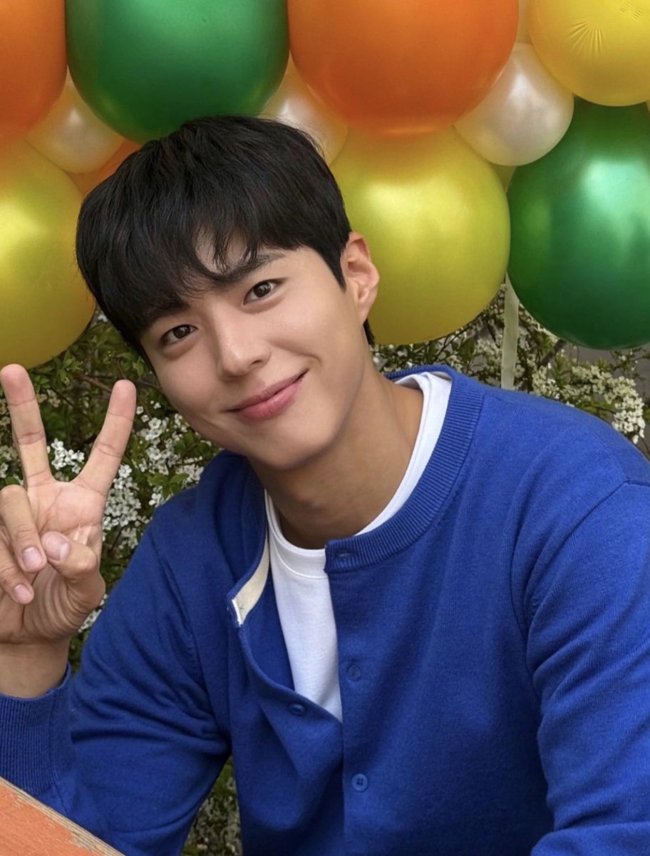parkbogumenglan's tweet photo. Our @BOGUMMY pictures of the day🩵🩵🩵

#ParkBogum #박보검
#TheBlackLabel
#EuropeForBogummy 

Cr: @BOGUMMY; Photo Owners https://t.co/tTzMvbaDWT