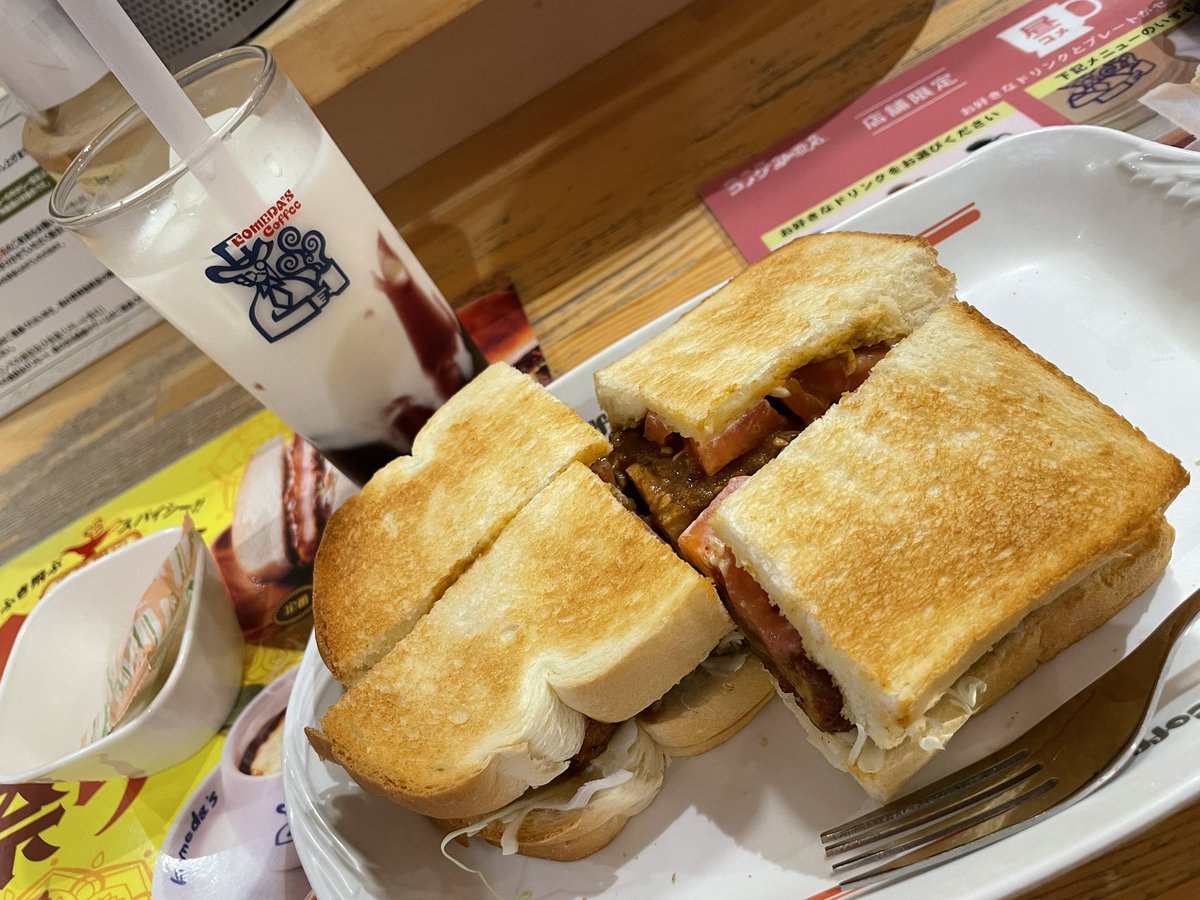 overdrive_73's tweet photo. 食べたかったんだよコレが！！！
タンドリーチキンホットサンド🔥 https://t.co/mENOa2YiJw