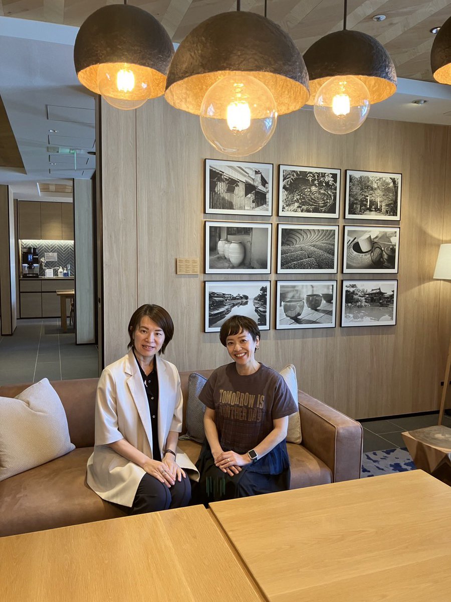kbs_mori's tweet photo. ラジオカー🚗

【フェアフィールド・バイ・マリオット・京都みなみやましろ】さん

道の駅に隣接し、地域の魅力を楽しめるホテル🛌
茶畑ビューのお部屋は、思わず「わぁ！」と声が出る絶景です😳🍵
🐶ちゃんと泊まれるお部屋もあり、旅の楽しみ方が広がります！

#となもり #宮脇さなえ  #エルちゃん https://t.co/N0j8qE87CS