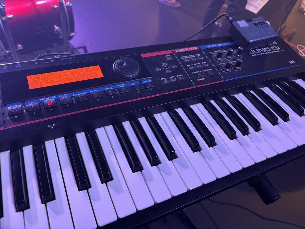 ace__luke's tweet photo. さて、昨日はDiabolosワンマンミサのゲネプロ🎹
あーんな演出やこーんな演出の最終調整
あと3日で〜あと3日で〜
Diabolosワンマンだよ〜
ぜひ高松ナッシュビルへお越しくださいψ(⃔  ॑꒳ ॑*)⃕ψ↝

 #Diabolos  #Diabolosワンマンミサ https://t.co/UI7nlihEZC