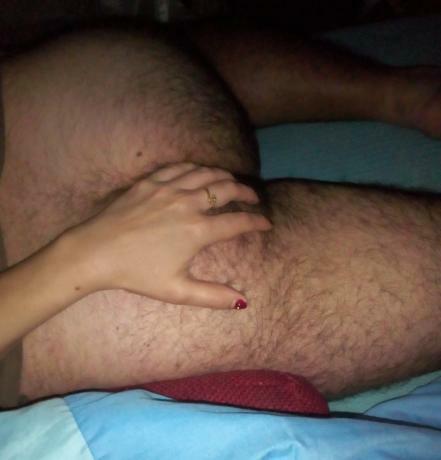 Carlosmart0328's tweet photo. Mamándole la verga al esposo https://t.co/0o3r8bGXR7
