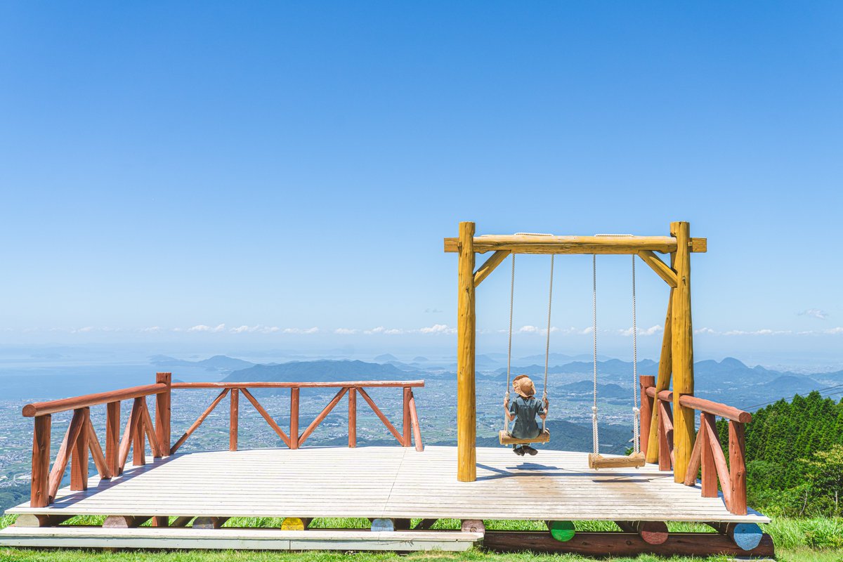 Unlimitedsky99's tweet photo. 香川県天空の絶景シリーズ
1.父母ヶ浜（天空の鏡）
2.雲辺寺山頂公園（天空のブランコ）
3.高屋神社（天空の鳥居）
4.高松シンボルタワー（天空の塔）←勝手に命名🤣 https://t.co/CZikfyFhz9