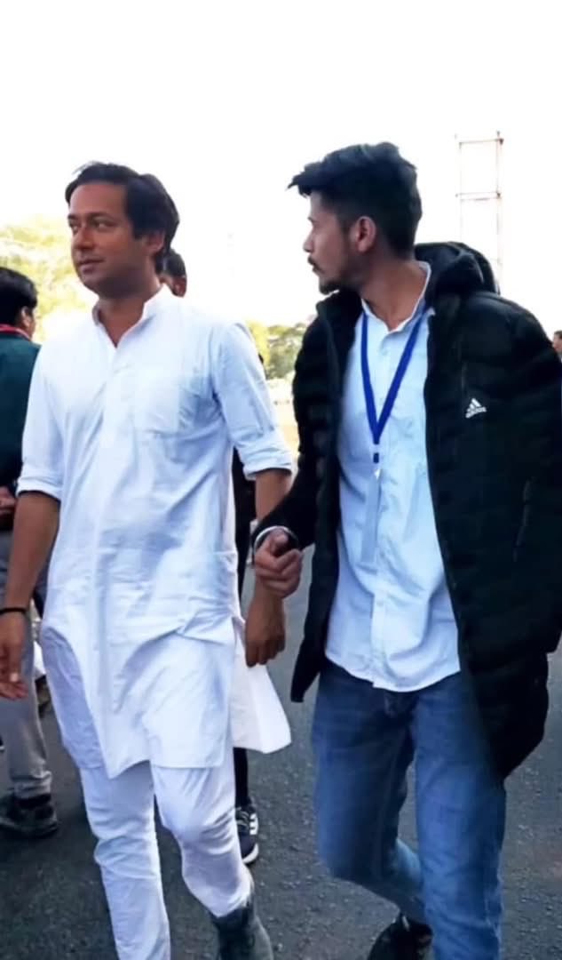 Parth__INC's tweet photo. मध्यप्रदेश सरकार के पूर्व मंत्री, राघोगढ़ विधानसभा के विधायक बड़े भाई श्री जयवर्धन सिंह जी बाबा साहब को जन्मदिन की बहुत बहुत बधाई एवं शुभकामनाएँ 🎂🎉
@JVSinghINC @digvijaya_28 https://t.co/49uAzEubZO