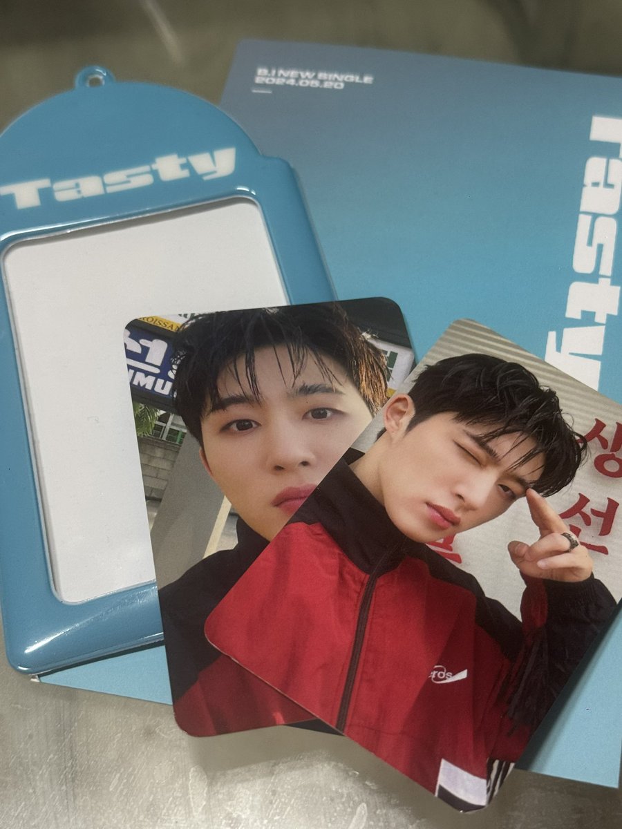 ctct1022's tweet photo. 비아이 테이스티 포카 사실분!!
BI 가격은 DM주세요! https://t.co/Sk0eks3emN