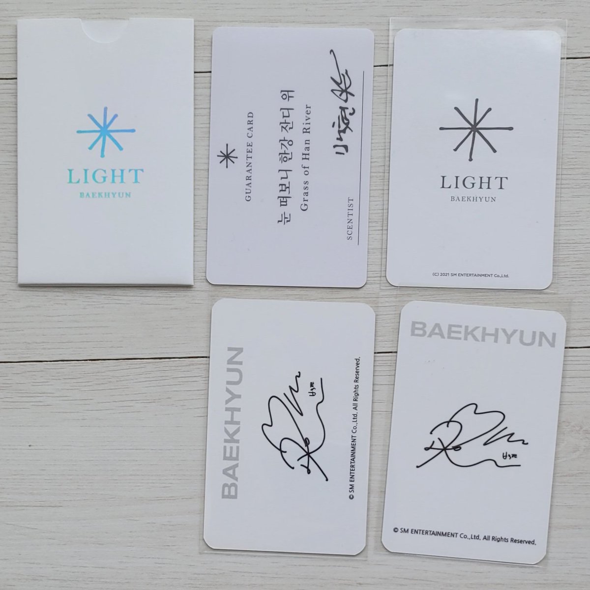dodo_1248's tweet photo. 엑소 백현 포토카드 양도
WTS EXO BAEKHYUN PHOTOCARD

라이트 캔들 세트 light candle set
시그니처 펜던트 목걸이 SIGNATURE PENDANT NECKLACE

일괄 48,000원
*배송비 별도

ㅅㅊ 수호 백현 찬열 디오 카이 세훈 시우민 레이 첸 포카 비앨범 콘서트 굿즈 erisell want to sell poca poka nonalbum https://t.co/i7STE2YDSf