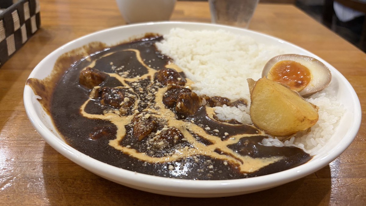 ttaniguchi1979's tweet photo. 今日のランチはロダン@京橋

職場の近くに名店があって嬉しい🍛 https://t.co/DPjNLMcSN5