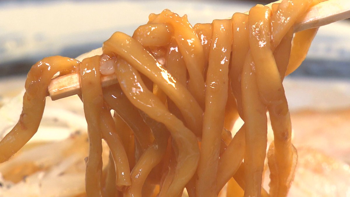 niigata_1ban's tweet photo. きょうの「#新潟一番」☝

【特集】
ラーメンをめぐり繰り広げられている戦い！
新潟VS山形、地元で愛される続ける名店や話題の人気店の一杯が登場！

そのほか
●身近な危険！熱中症について詳しく！
●最新NEWSや天気予報☀ など

ごご3時48分～生放送！ https://t.co/VQz2qQZtzs