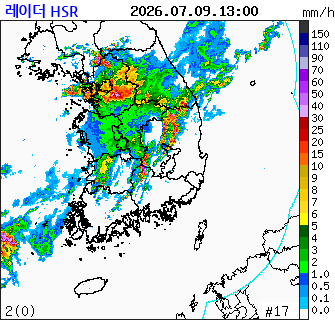 Smart15882504's tweet photo. 현재(13시), 수도권과 강원중.남부내륙.산지, 충청권, 전북, 경북중.북부에 호우특보가 발효된 가운데, 전국 대부분 지역에 비가 내리는 곳이 있고, 수도권과 경북북부에 시간당 20~40mm의 매우 강한 비가 내리는 곳이 있음 https://t.co/hNUuaNnun4