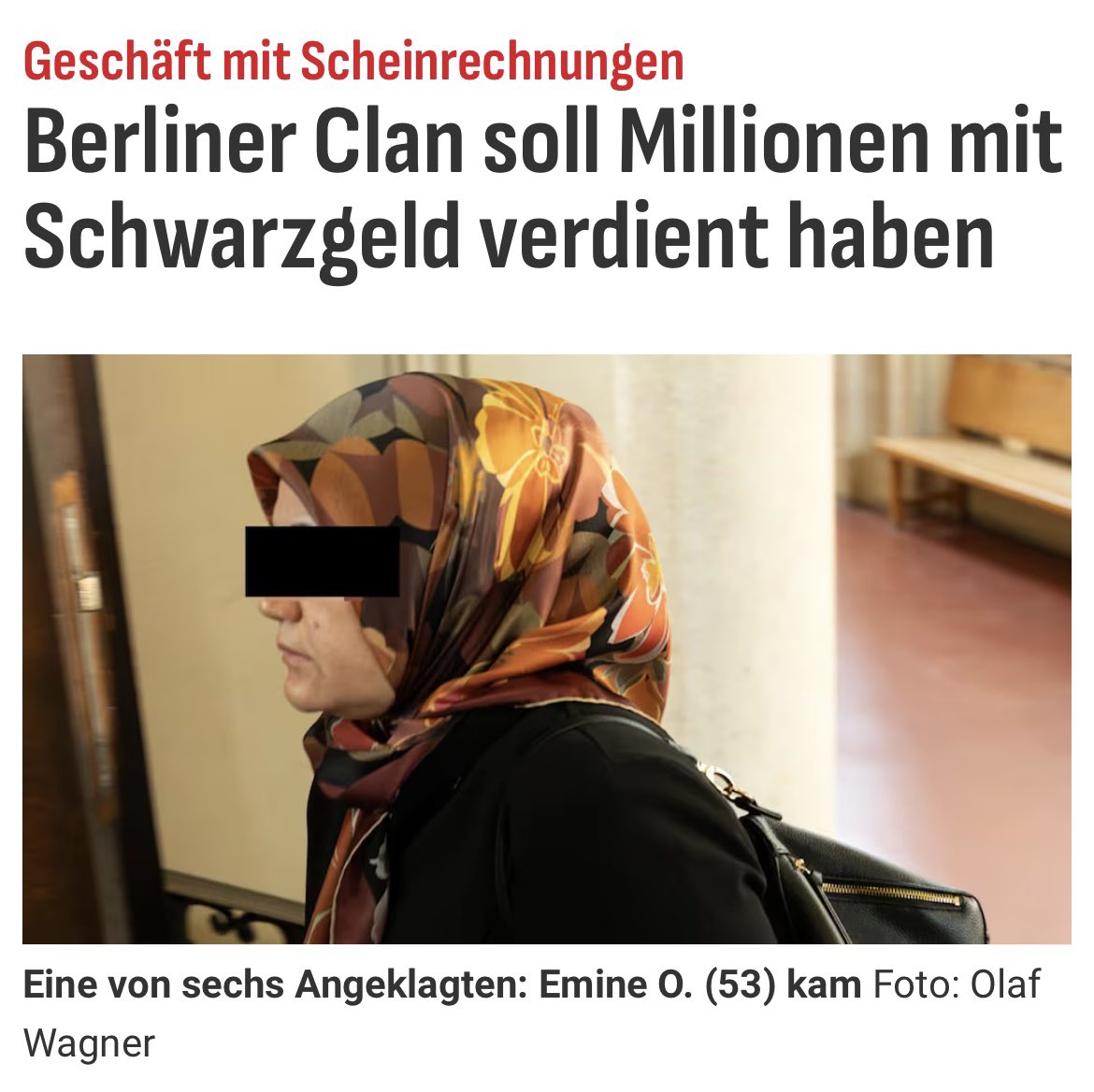 KraZMagazin's tweet photo. Man muss immer bedenken, dass sowas nur die winzige Spitze des Eisberges ist. Die tanzen uns allesamt auf der Nase rum. Deutschland ist das größte Beuteland in der Geschichte. https://t.co/E1v9pz6k4F