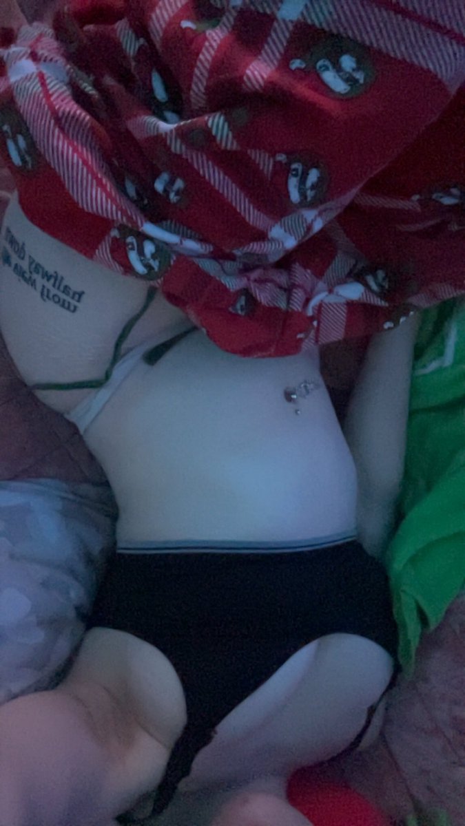 sugarbearxl's tweet photo. on or off~~

#nsfwtwt #nsfw #rapebait #rape #cnc #jailbait https://t.co/btUY22LZbN