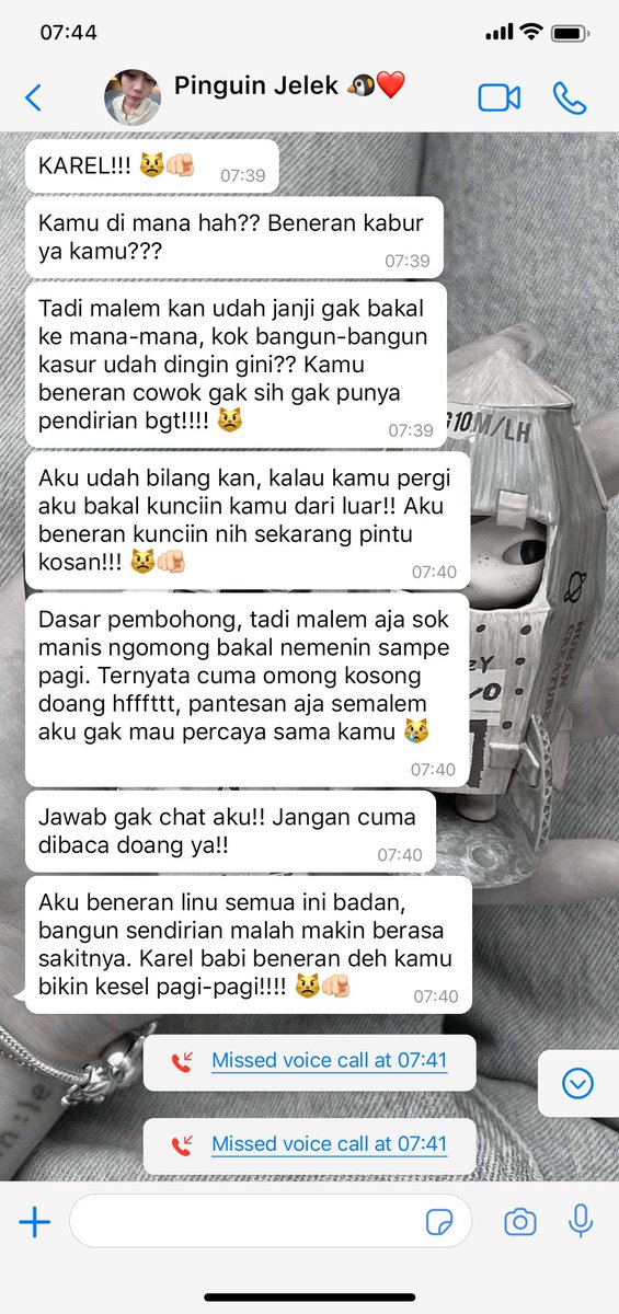 bynarina's tweet photo. rulnyul few twt au; ngamuknya seharian, pas dipakein hoodie langsung luluh https://t.co/ntwX2YO0du