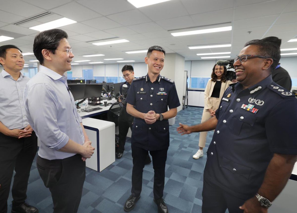 LawrenceWongST's tweet photo. Visited the newly established @SingaporePolice Cyber Command. It was insightful to see the extensive efforts behind the scenes to detect, disrupt and combat scams. Combating scams remains a top national priority, given the significant impact on victims, especially our seniors. https://t.co/MhPfpjeroS