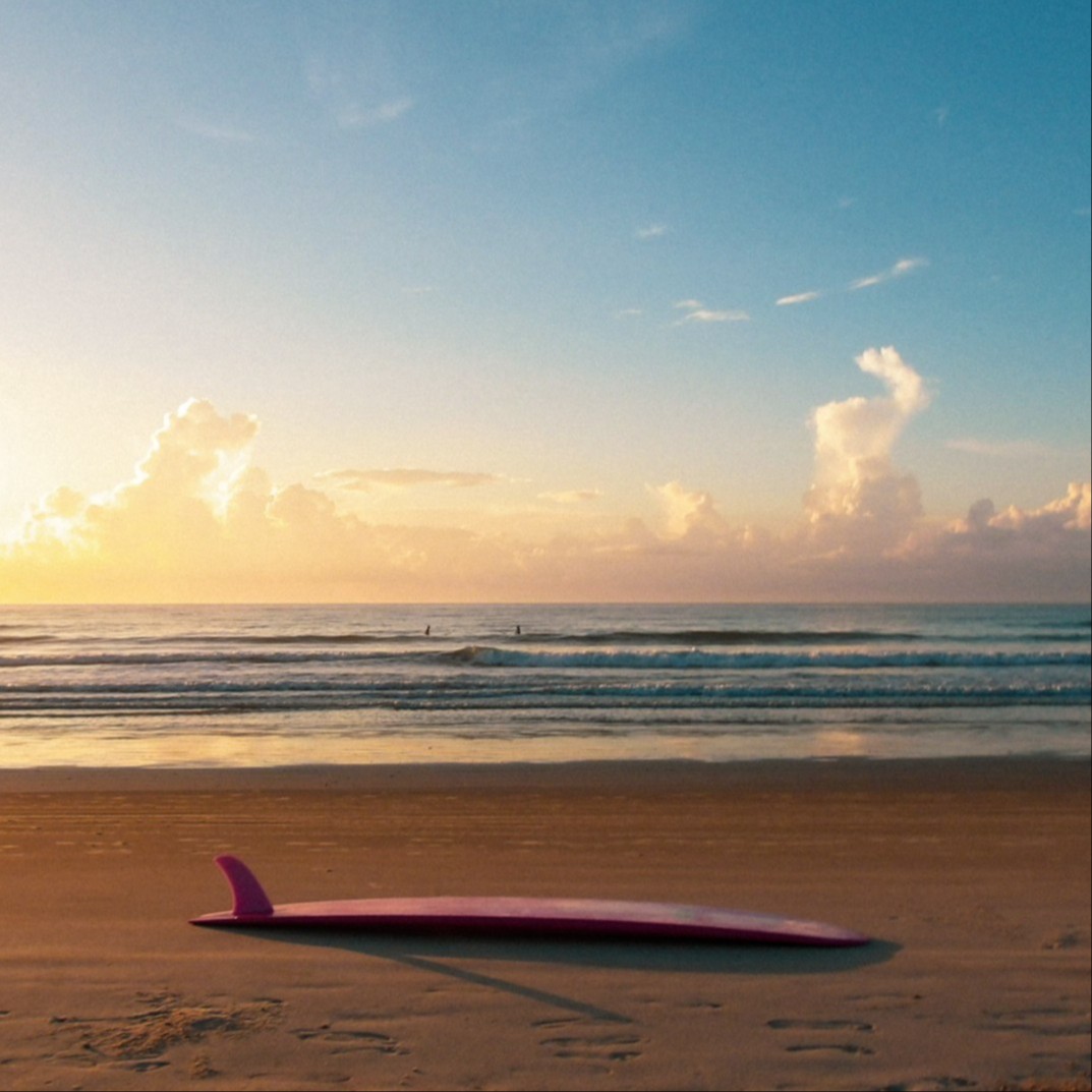 KODAKPIXPRO's tweet photo. The only kind of "board" meeting I attend! 🌅🏄‍♀️🌊
.
.
.
.
.
📸 Photo Credit: IG @julia.findinghome
✨ Shot with KODAK PIXPRO WPZ2

#Sunrise #Surf #BeachVibes #KodakPixpro #ShotOnPixpro #PixproCamera #PixproPhotography #Photography #DigitalPhotography #Repost #CaptureTheMoment https://t.co/hnpL7dSLUx