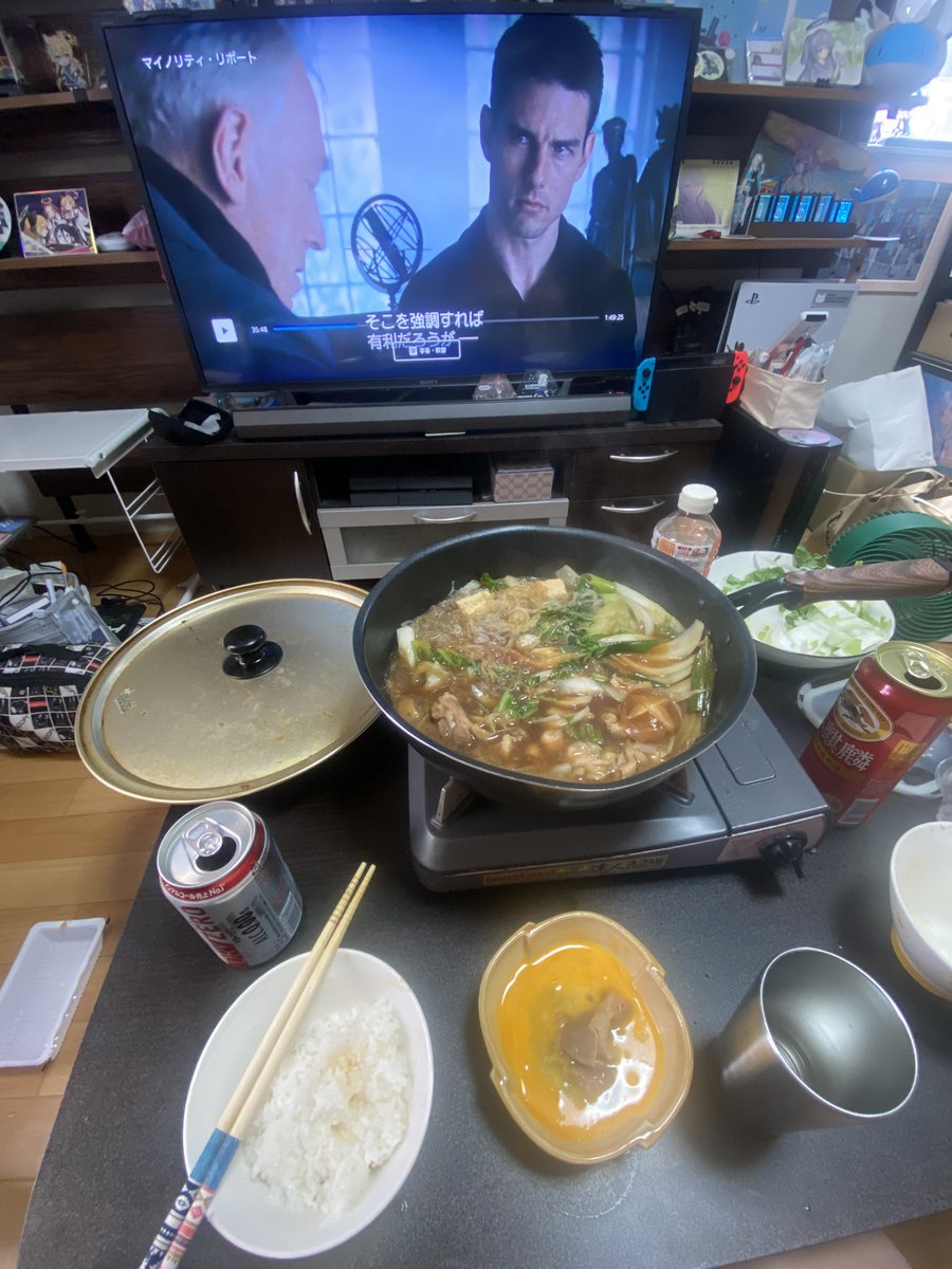 soumen_camera's tweet photo. 昼間からお酒飲みながらすき焼き食べてる🥩🥩🥩 https://t.co/pF3csGcFy7