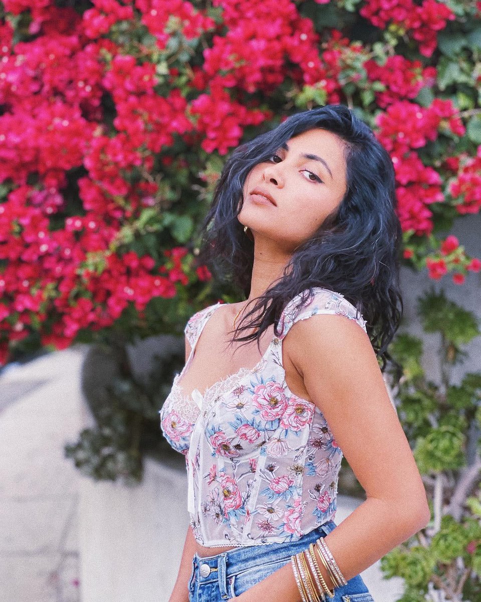 ThisaraNeo's tweet photo. #VidyaVox https://t.co/WAqmPmF5S4