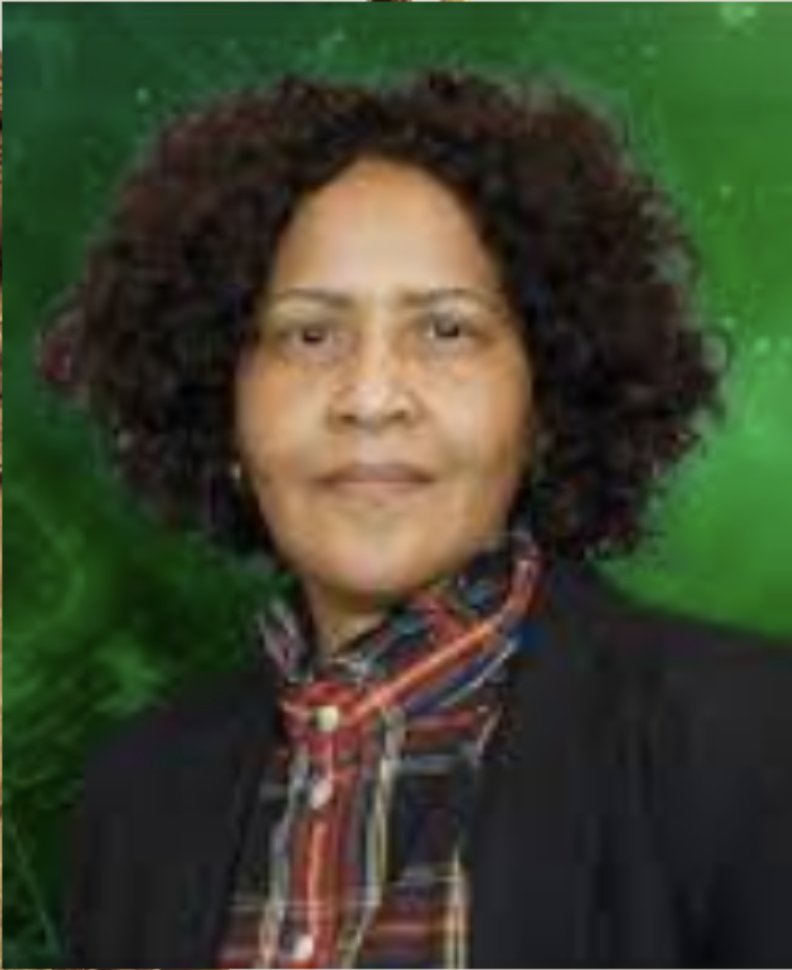 PriscaMutema2's tweet photo. A South African spy in the USA has been jailed for six months, after which she will wear an electronic ankle monitor for 2 years.

She pled guilty to acting as a spy for South Africa as well as lying on her application for National Security clearance.

Portia Anyamba, 59,  worked at the National Security Program Office at Oak Ridge National Laboratory in Tennessee but was actively spying for South Africa.

Got caught because she had now applied for higher National Security clearance & lied in that application.

She also has to pay a ~US$10k fine. 

She was previously a high-ranking officer in the South African Air Force.

She appears to have been incredibly amateurish as a spy: court records show the FBI were able to bug her at will & capture all communication she had with her handlers back in South Africa & the Embassy in DC.

@mimmitwit  @Mavhure  @matigary 

https://t.co/jgXHXn0BlY