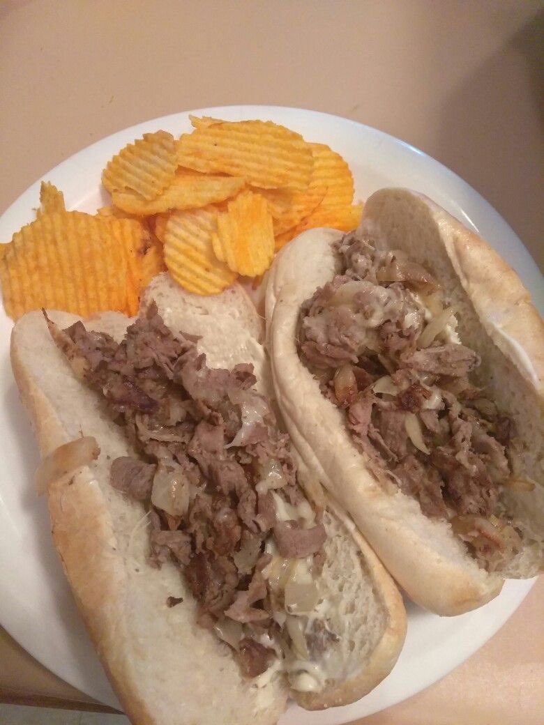 chefsevenn's tweet photo. What’s missing in this Philly cheesesteak? 🧐🧐🧐 https://t.co/HVkUzU1cPp