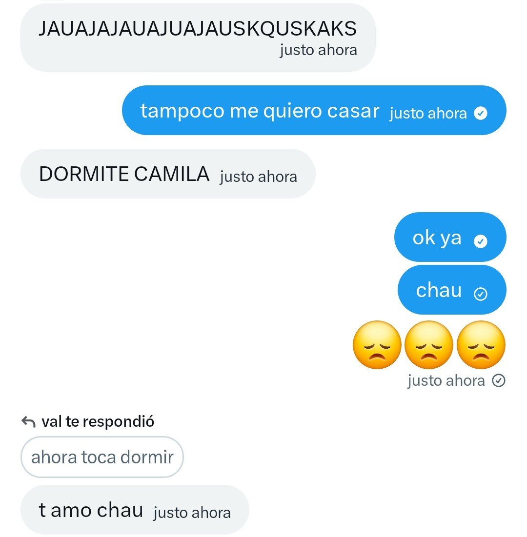 ln4lisa's tweet photo. dos personalidades distintas tiene https://t.co/kGScOPxYF5