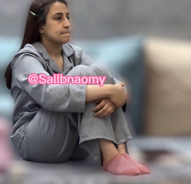 sallbnaomy's tweet photo. حصري ديوث اخته امال مو قادر يتحمل من الدياثة عقله طار يحاول يستشرف كل يوم بس ما يتحمل من شحوم اخته وهي تجلس بملابس على اللحم بدون شيء تحتها وتبين تفاصيل جسمها تشوفون فخوذها ولحمها سوو ريتويت😍لان لها صور وهي مفصخه وكسها يشبه حق المهره 😵‍💫 

تبي تنشر دايم او مؤقت ارسل مديثتك خاص 🥵 https://t.co/lSo577432X