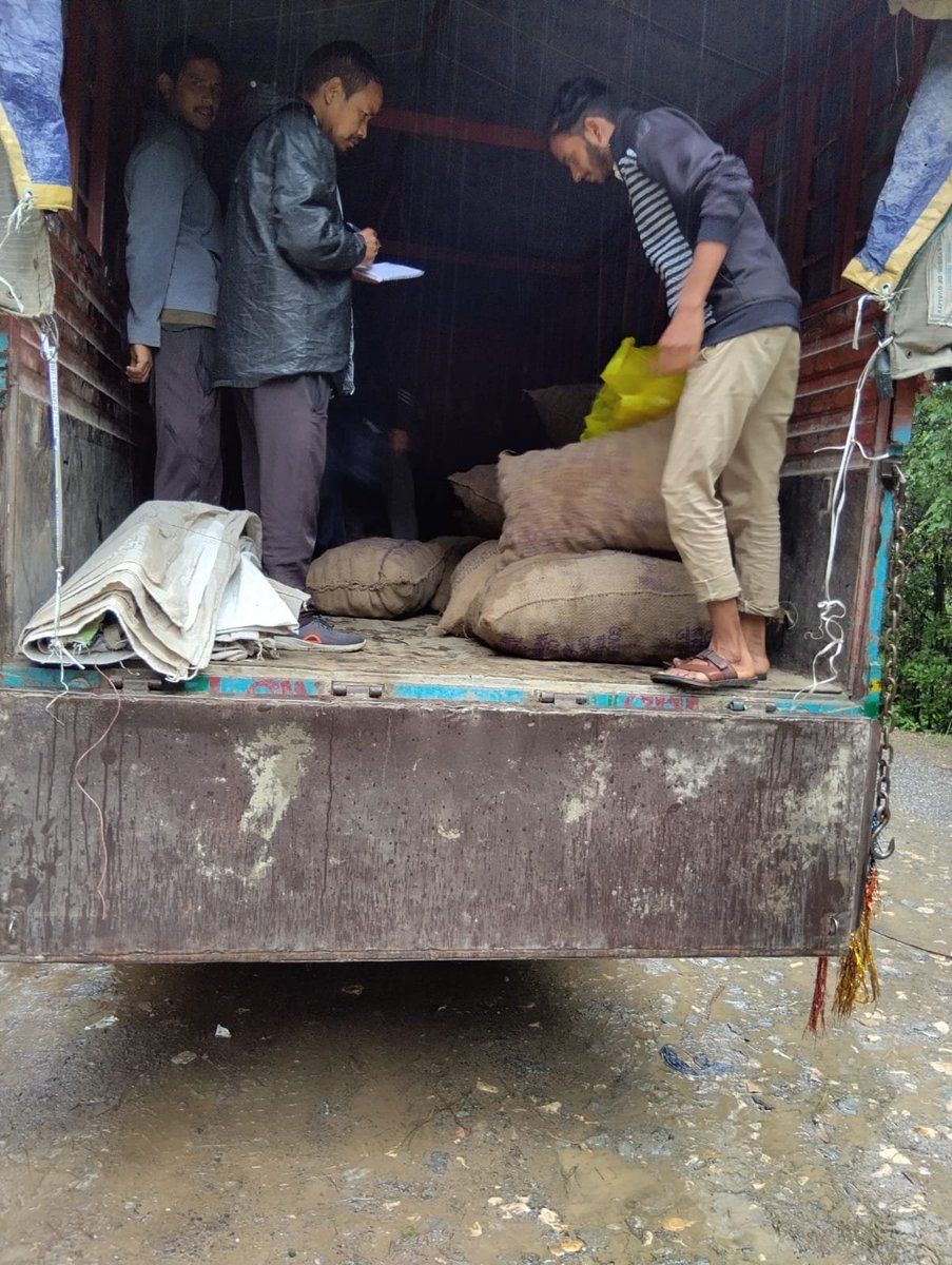ramgargblock's tweet photo. दिनांक 08/07/2026 को स्वाभिमान स्वायत्त सहकारिता नथुवाखान द्वारा 5090 किलो आलू क्रय किया गया साथ ही 5090 किलो विक्रय कर 122160 रूपये टर्नओवर किया गया। https://t.co/BcSv9LgWdM