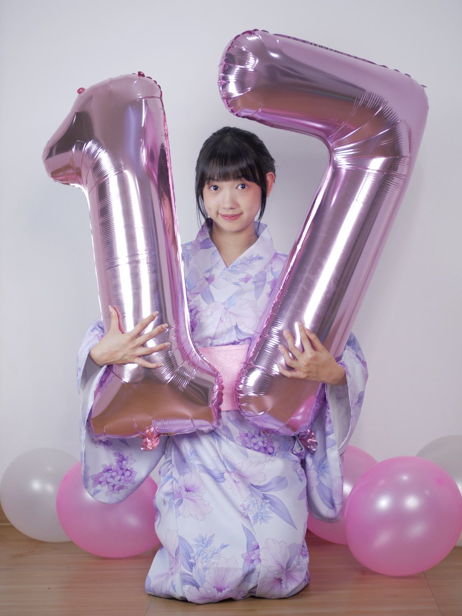 Ekin_JKT48's tweet photo. balon yang lebih besar dari jidat https://t.co/EqekPqsUpW