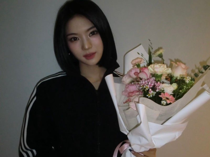daililil's tweet photo. 스테이씨 아이사 디카 정보 
STACY ISA digicam 
카시오 엑슬림 casio exilim z550 (pink)
#플라이밀 #남친 #퀸동주 https://t.co/aRb8PXtypp