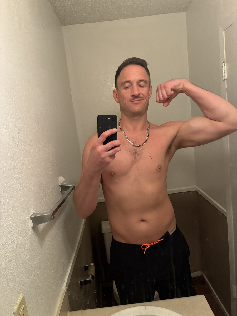 TrentisMax1's tweet photo. Flexing is fun https://t.co/VCbXZ1rDeZ