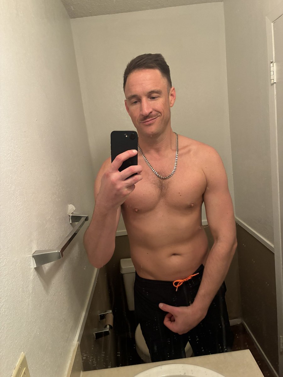 TrentisMax1's tweet photo. Flexing is fun https://t.co/VCbXZ1rDeZ