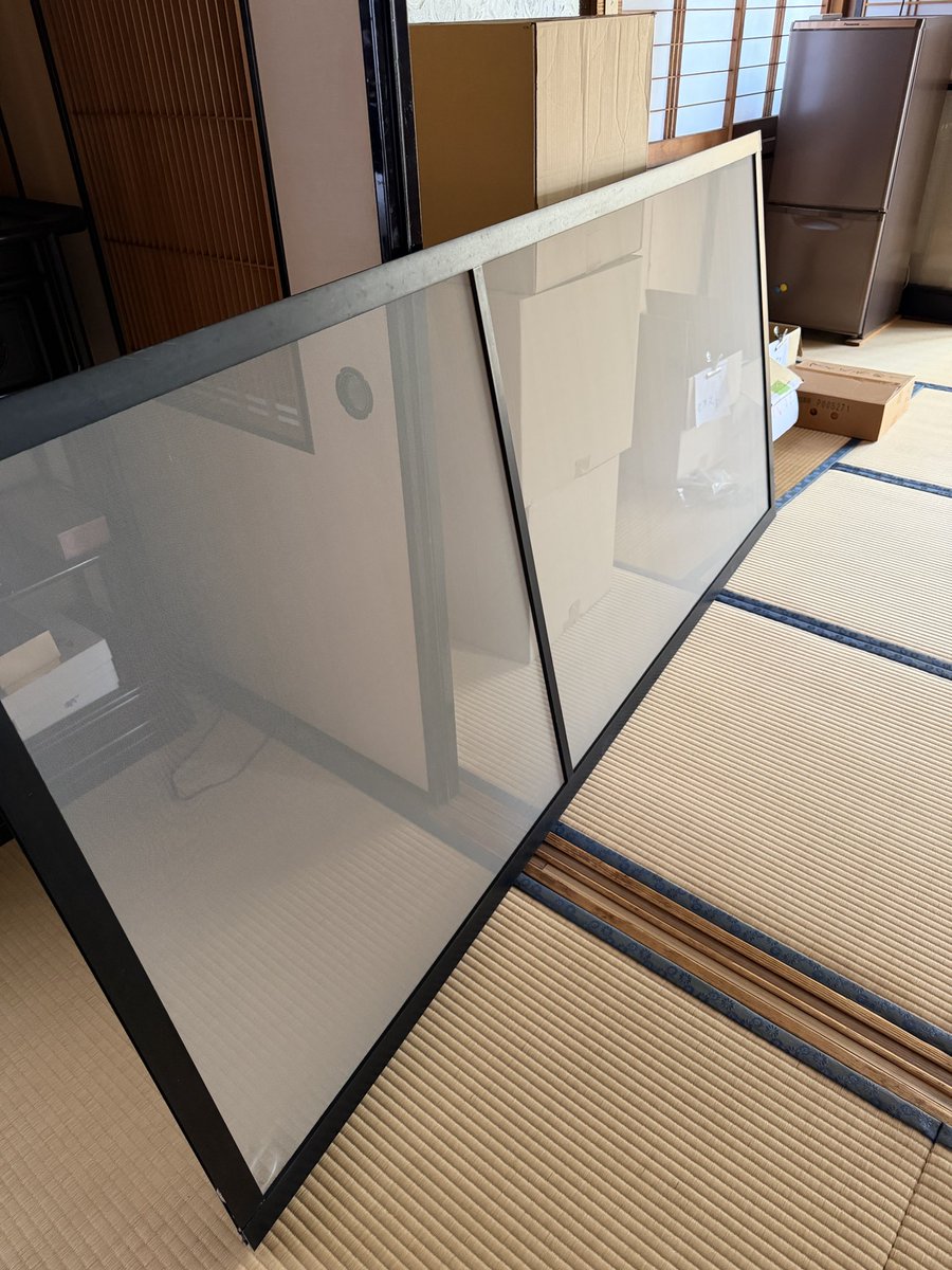 業者がきてくれたので、付けれるかと思いきや、パーツが無いので