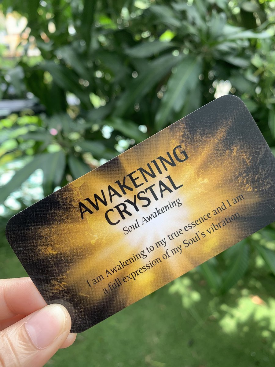 healingtimebyme's tweet photo. Card of a day😇
 
คนที่เข้ามาเห็นโพสต์นี้
คุณกำลังเข้าสู่ช่วงเวลาที่ชีวิตจะค่อย ๆ ชัดเจนขึ้น โอกาสใหม่ ๆ จะเปิดเข้ามาเมื่อคุณกล้าที่จะเป็นตัวของตัวเองอย่างแท้จริง

🍀รี+พิมพ์ 9เพื่อรับพร🍀

(สนใจดูดวงทัก Line : teerawalee)

#ดูดวง #healingtimebyme #ดูดวงไพ่ยิปซี #ดูดวงออนไลน์ https://t.co/aZtd6qbijw
