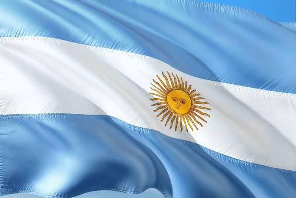 undiavolvi's tweet photo. Hace 210 años estrenábamos esto de ser libres, de ser país, de ser argentinos. Hoy, 210 después, nuestro orgullo sigue intacto. Amo ser argentina, es un orgullo que se lleva en la piel🇦🇷🇦🇷🇦🇷 Feliz día de la independencia https://t.co/7z6DYsTpYd