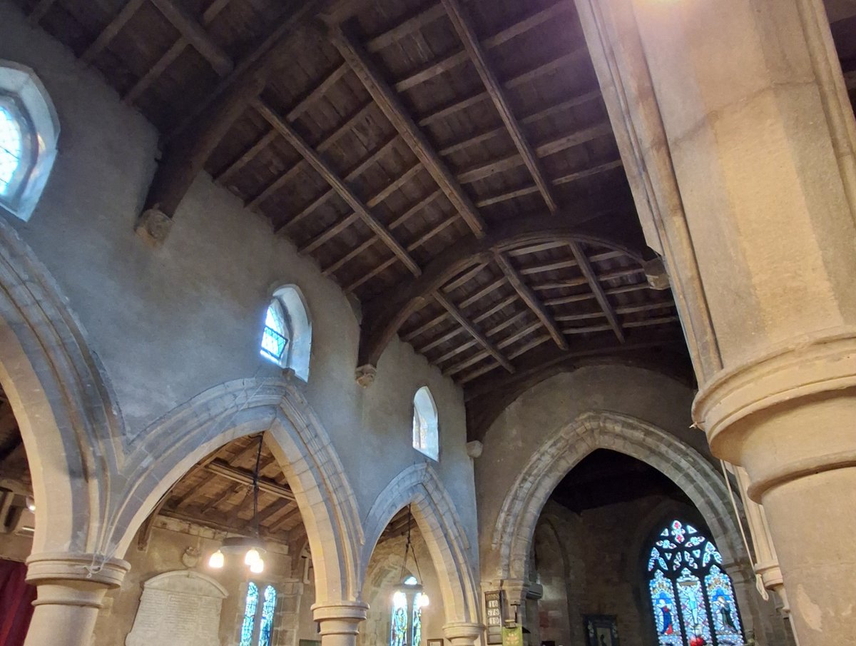 MelJD46's tweet photo. Good morning๐๐,Thursday & @AldiUK ๐ day as usual for me. A couple of pics from the last 12hr, parish council meeting was in a local church last night & #viewfrommywindow this morning. #keepcool #staysafe. Enjoy your day ๐๐ฟ๐น๐๐ฟ๐น https://t.co/Lf68WaxXMu