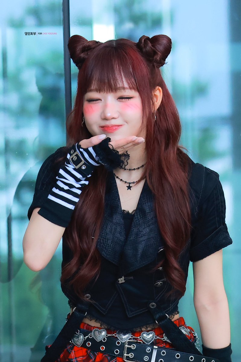 dangmozibu1112's tweet photo. 260708 미팬 ෆ⸒⸒

#최유정 #CHOIYOOJUNG @choikong_r  
#비장의무기 #PerfectTarget #콩알콩알 https://t.co/jvExQs0ZUk