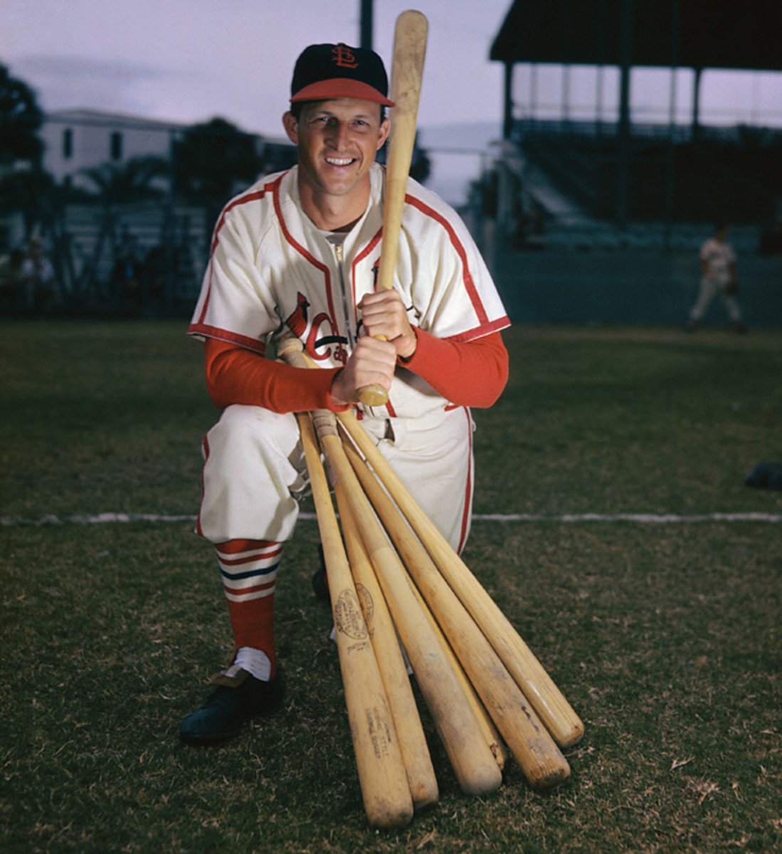 AugieNash's tweet photo. #OTD 1956 - Stan Musial was named The Sporting News Player of the Decade for the years between 1946 and 1956. 

#STLCards https://t.co/0Np4oXTeL0