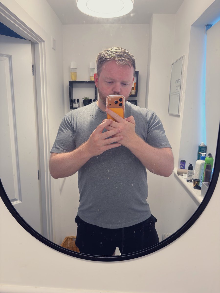 JamieCGames's tweet photo. GM 👋 ready for that 6am gym and sauna session 💪🔥 https://t.co/P2sNt2jimK