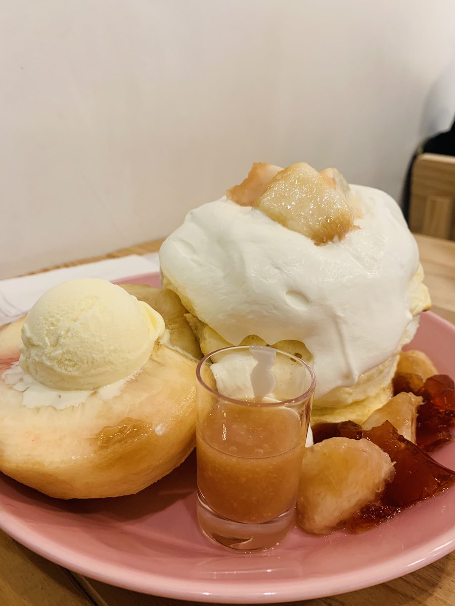 izunkomouse's tweet photo. 本日のメイン。
これを食べに出てきたのです。

美味！！！ https://t.co/2NLlXD1OXi