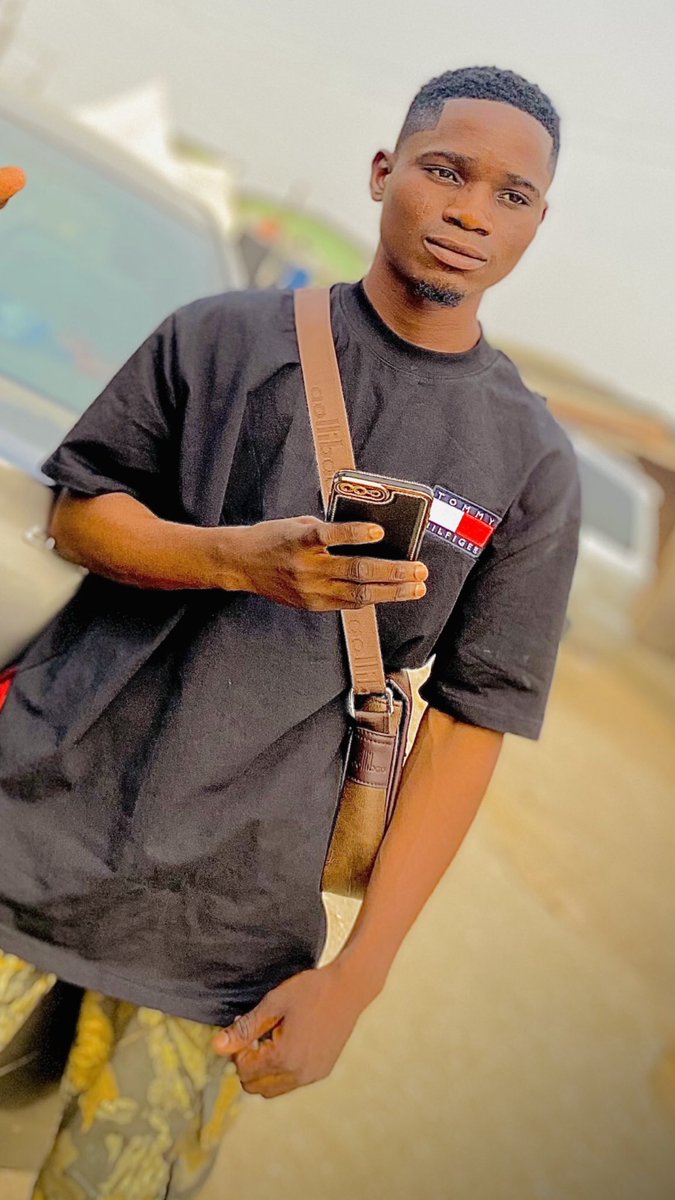 Doctor_Kunle's tweet photo. Lord,  
Today I celebrate me because You made me fearfully and wonderfully. Thank You for life, growth, and second chances.  
As I grow older, grow me wiser. Bless my mind, my work, and my relationships.  
Let this year bring breakthroughs I’ve been praying for🙏
HBD 🎁TO ME https://t.co/LX4iuHAM9U